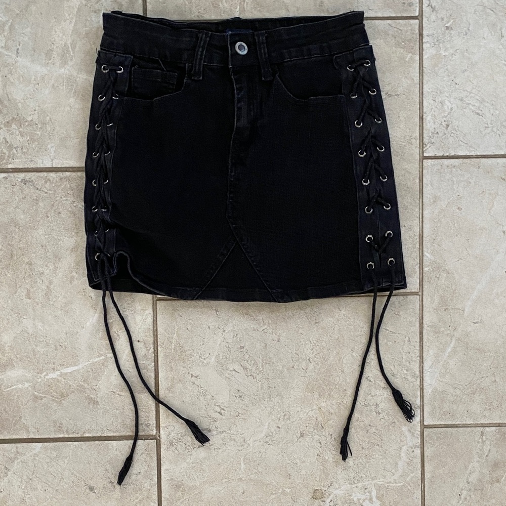 Angel Kiss Black Silver Lace Up Sides Mini Skirt